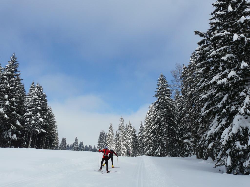 La Roche Du Tresor Village Vacances Longevilles-Mont-dʼOr Eksteriør bilde